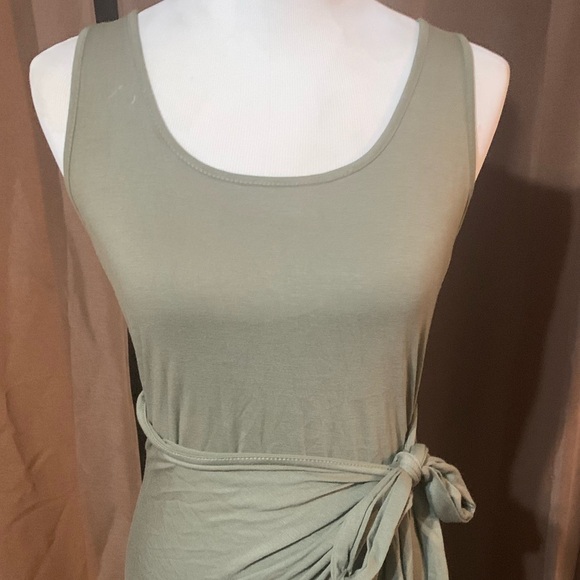 NWOT SHEIN faux wrap around dress - Picture 7 of 10